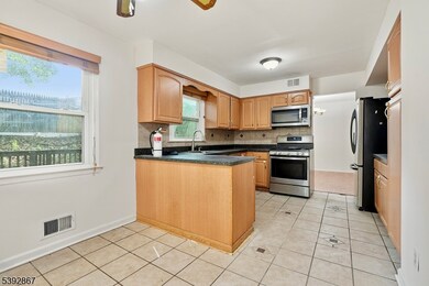 30 Brookside Rd, Edison, NJ 08817 - photo 7