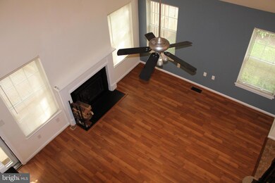 10223 Faire Commons Ct, Burke, VA 22015 - photo 4