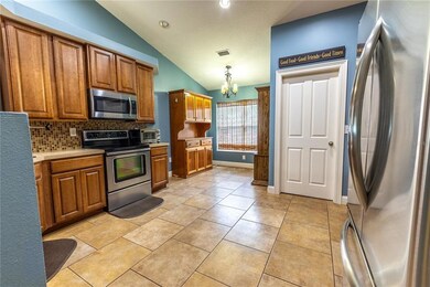 34441 Blue Ash Ct, Wesley Chapel, FL 33545 - photo 6