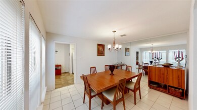 7654 Athlone Dr, Houston, TX 77088 - photo 5