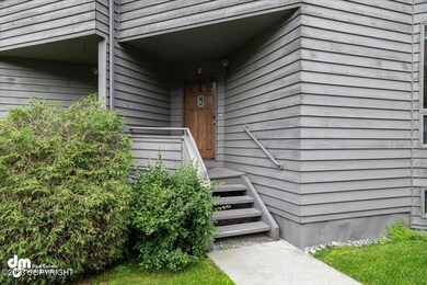 02-Front Exterior_IMG_8503