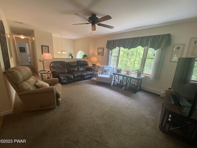 135 Arrowood Dr, Milford, PA 18337 - photo 7