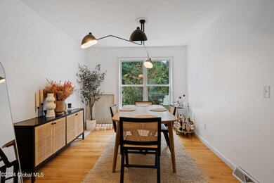 9 Oxford Dr, Saratoga Springs, NY 12866 - photo 5