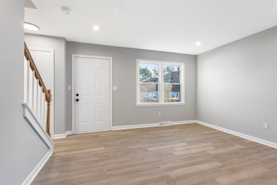 429 S Main St unit 7, Attleboro, MA 02703 - photo 2