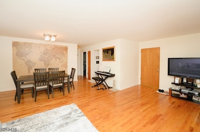 55 Rock Rd, Hawthorne, NJ 07506 - photo 7