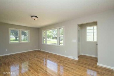 1910 Payton Ave, Des Moines, IA 50315 - photo 6