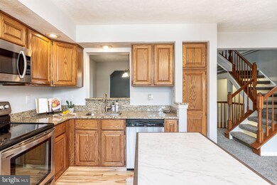 7930 Brightmeadow Ct, Ellicott City, MD 21043 - photo 5