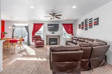 6082 Lofty Ridge St 02