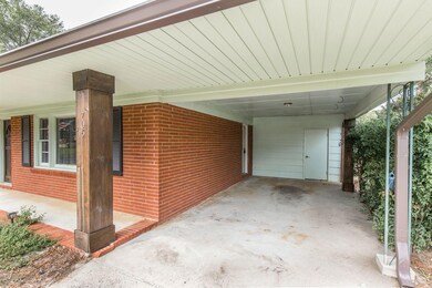 706 Moseley Rd 8