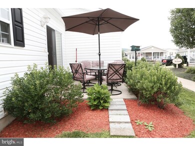 2 Blackbird Ct, Bechtelsville, PA 19505 - photo 2