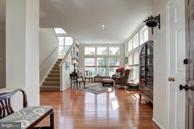 15817 Seurat Dr, North Potomac, MD 20878 - photo 3