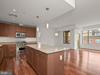 The Columbia Residences unit 536, Washington, DC 20037 - photo 5