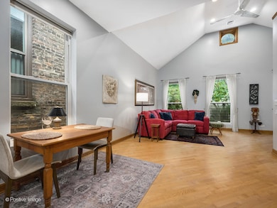 1830 W Huron St unit 2, Chicago, IL 60622 - photo 4