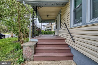 110 Wyckoff Mills Rd, Hightstown, NJ 08520 - photo 4