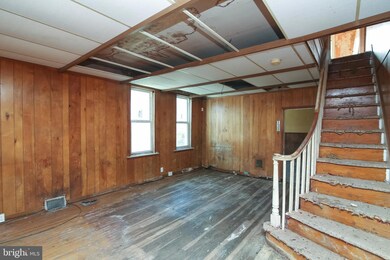 918 Chelton Ave, Camden, NJ 08104 - photo 5