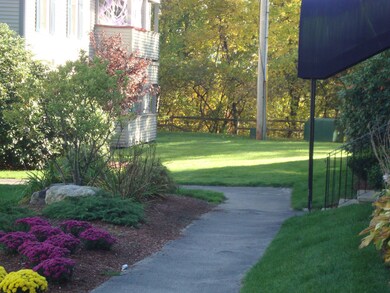 171 Eastern Ave unit 104, Manchester, NH 03104 - photo 6