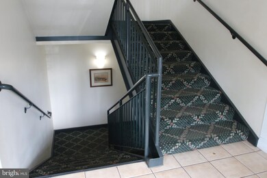 548 Brandon Rd, Norristown, PA 19403 - photo 2