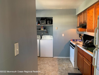 240A Sawmill Rd unit 11A, Brick, NJ 08724 - photo 4