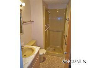 55 Brookside Dr, Hendersonville, NC 28792 - photo 7