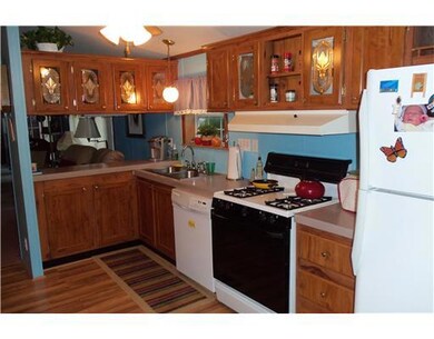 Kitchen. fully applianced