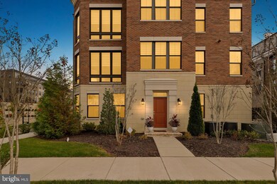 500 Riversail Ln unit 438, Oxon Hill, MD 20745 - photo 3