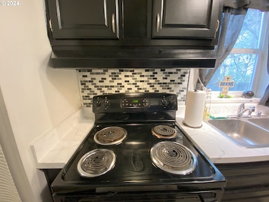 319 SE Emigrant Ave, Pendleton, OR 97801 - photo 7