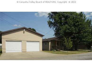 119 Hamon Dr, Scott Depot, WV 25560 - photo 2