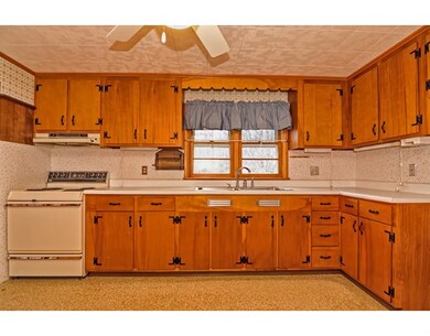 20 Highland St, Milford, MA 01757 - photo 6