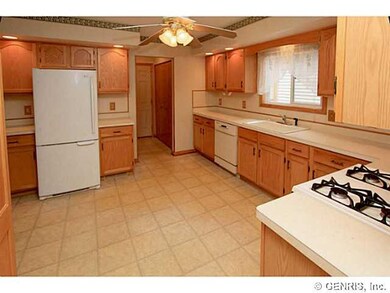 Kitchen Very Large Kitchen with Plenty of Cabinets