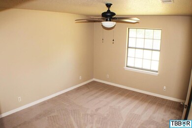 410 Skyview Cir, Troy, TX 76579 - photo 7