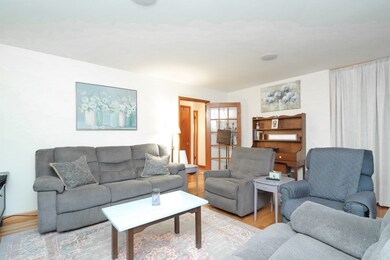 256 Draper St, Springfield, MA 01108 - photo 3