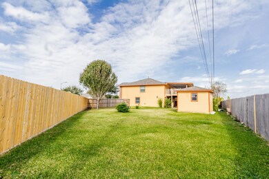 7703 Cloverlake Ct, Houston, TX 77040 - photo 6