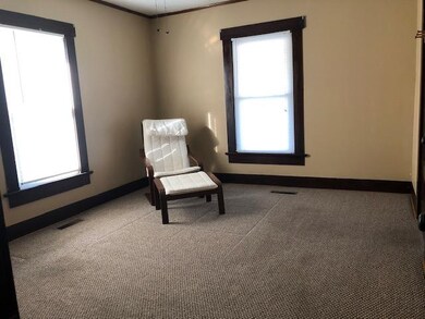 Elm 402 bed1