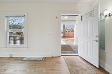 06-1130-N-Genesee-Dr-Lansing-MI-48915-Wi
