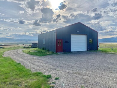 30'x40' Shop with 12' side walls & 10' door