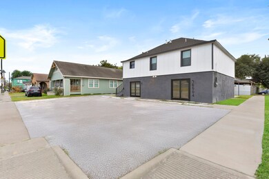 6504 Canal St unit 2, Houston, TX 77011 - photo 3