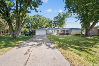 1412 W 53rd St, Davenport, IA 52806 - photo 3