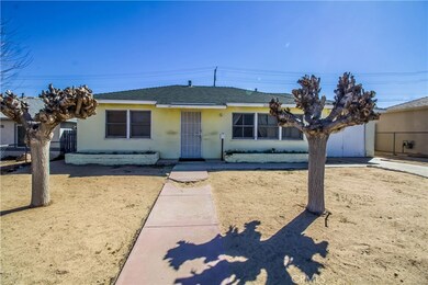 15119 Hesperia Rd, Victorville, CA 92395 - photo 5