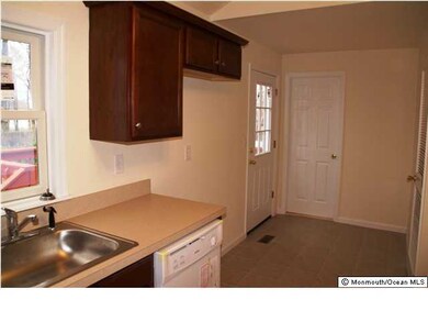 260 Greenwood Dr, Keyport, NJ 07735 - photo 3