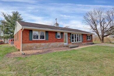 1127 Saint Anthony St, Lewisburg, PA 17837 - photo 2