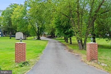 9851 Flint Rock Rd, Manassas, VA 20112 - photo 2