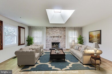 12009 Maycheck Ln, Bowie, MD 20715 - photo 2