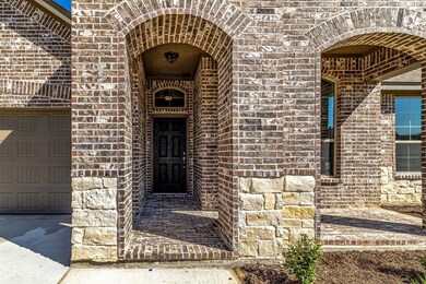 101 Colonial Dr, Joshua, TX 76058 - photo 3