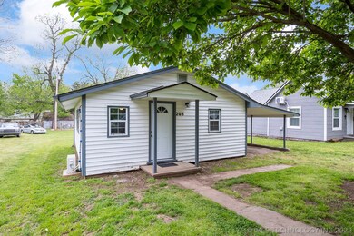 203 N Dunlap St, Cleveland, OK 74020 - photo 2