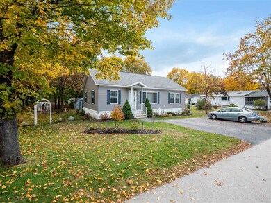 17 Circlefield Dr, Nashua, NH 03062 - photo 4