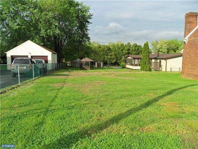 201 Broad St, Saint Georges, DE 19733 - photo 5