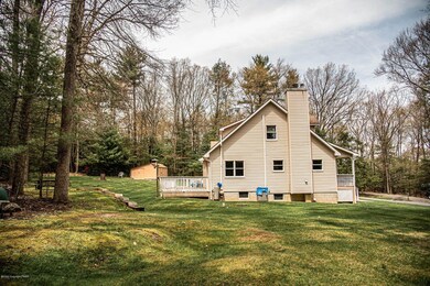 712 Raven Ct, Stroudsburg, PA 18360 - photo 4