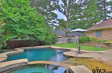 1202 1202 Luann Ln, Tyler, TX 75703 - photo 4