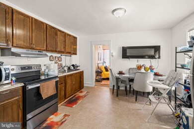 153 Melrose Ave, Lansdowne, PA 19050 - photo 6