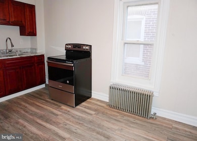 1017 S Hall St, Allentown, PA 18103 - photo 4